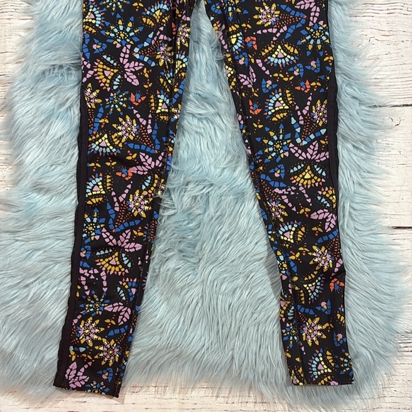 Free People FP Movement Liza Dry Illusion Patterned Mesh Cut Out Legging - Picture 8 of 10